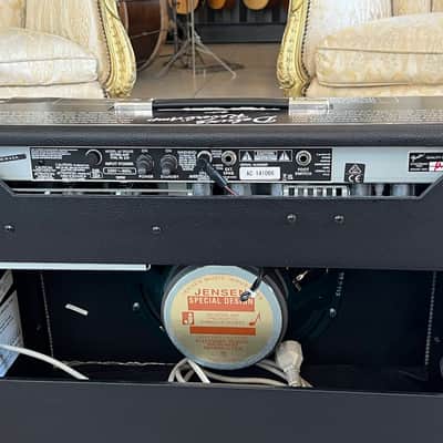 Fender 65 Deluxe Reverb image 4