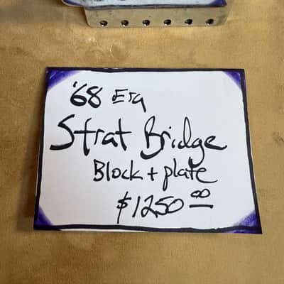 Fender Stratocaster block and bridge plate 1968 - Chrome image 1