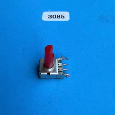 CRATE AMPEG Guitar Amplifier Part: Red D-Shaft 10K LOG Potentiometer 70-103-68 image 5