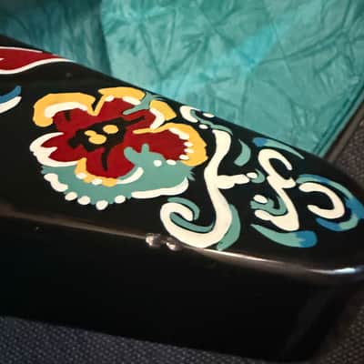 Gibson Custom Shop "Inspired By" Jimi Hendrix Psychedelic Flying V 2006 - Psychedelic Black image 8