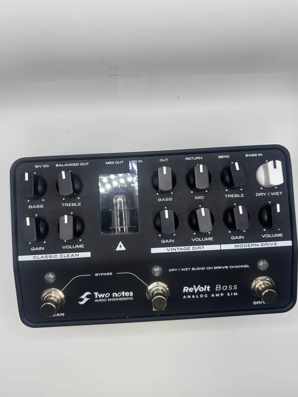 Two Notes ReVolt Bass