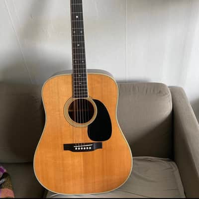 Martin D-35 Vintage 1970 Brazilian center back image 1