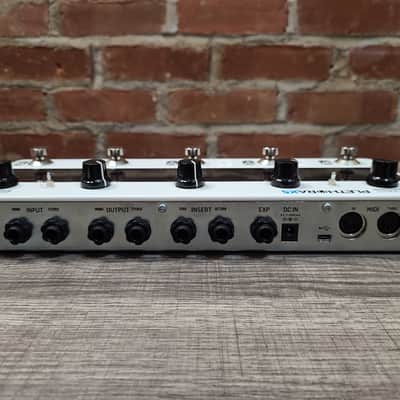 TC Electronic Plethora X5 TonePrint Multi-Effects Pedalboard 2020 - White image 7