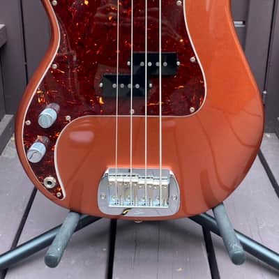 G&L LB-100 Lefty image 1