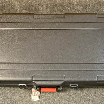 Roland FANTOM-08 Synthesizer Workstation 88 Key Keyboard with Gator Case - Pre Owned image 9