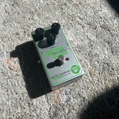 Electro-Harmonix / JHS Nano Lizard Queen Octave Fuzz 2023 - Present - Silver / Green image 1