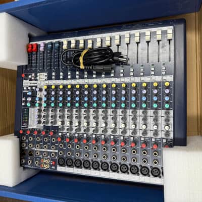 Soundcraft MFX12/2 12-Channel Mixer with Lexicon Effects 2000s - Blue image 5