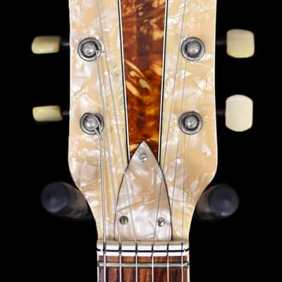 Höfner President Guitar from mid 60's in Cherry Burst with original Bag image 8