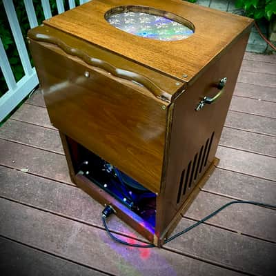 Rotary Connection 2 speed portable Leslie/Rotary lite up guitar speaker cab with 2 button footswitch! BIG CTS 15x9 vintage speaker inside. 2 inner bulbs that change with the speed changes. Real vintage hardwoods. 2026 - Wood image 11