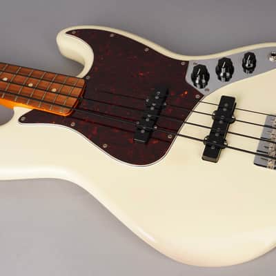 Fender Classic Series '60s Jazz Bass Lacquer - 2018 - Olympic White Nitro w/HSC image 16