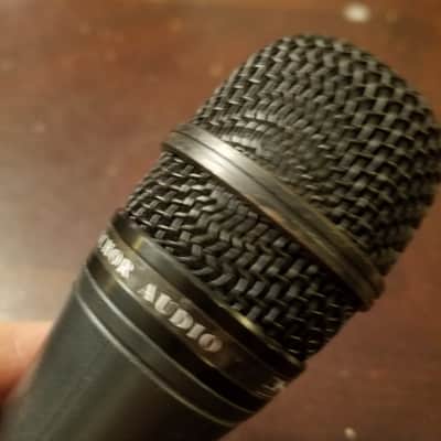 Anchor Audio MIC-90P Dynamic Cardioid XLR mic - black image 2