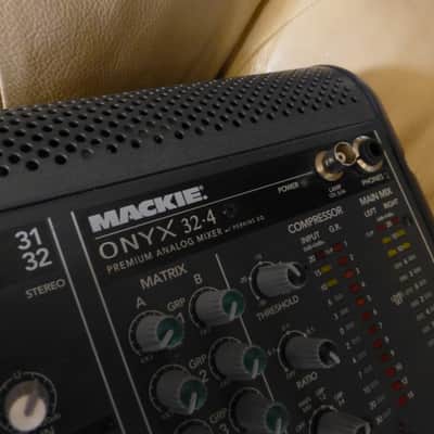 Mackie Onyx 32-4 W/Case | Reverb