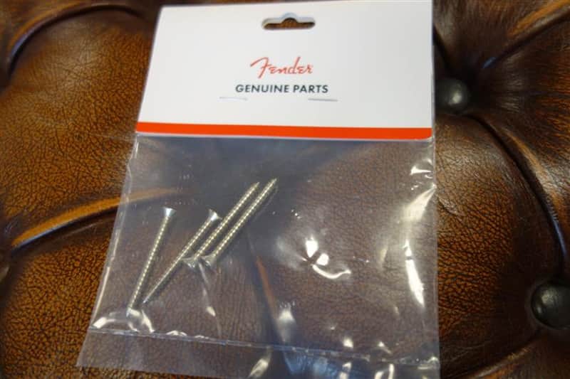 Fender Neck Mounting Screws (4) (Chrome) image 1