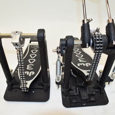 DW 3000 Series Double Bass Drum Pedal w/ Pearl Case image 7