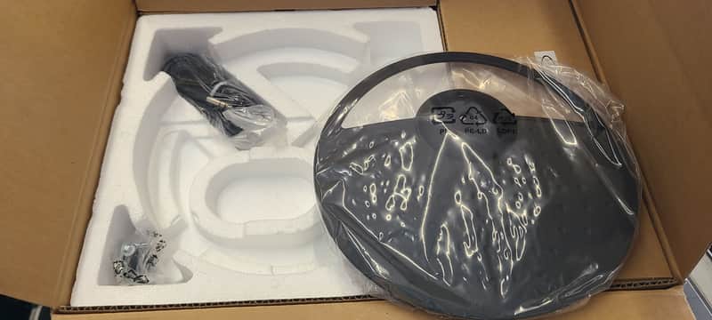 Yamaha PYC90AT Single-Zone 10" Electronic Cymbal Pad with Attachment 2015 - Present - Black image 1