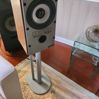 Mission 737r 1985 - Walnut with atacama stands and covers A1 condition & sound superb image 2