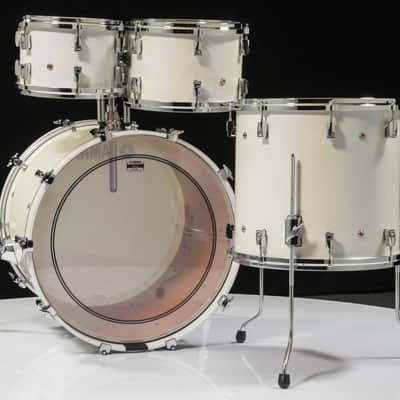 Yamaha Absolute hybrid white polar 2019 - white polar image 2
