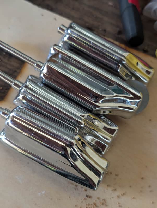 4-pack Rogers Beavertail Lugs - Large 1970s - Chrome image 1