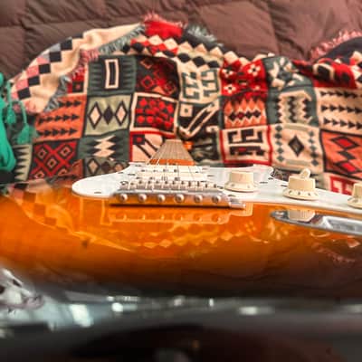 1999 Fender Classic Series '50s Stratocaster 1999 - 2018 - 2-Color Sunburst image 6