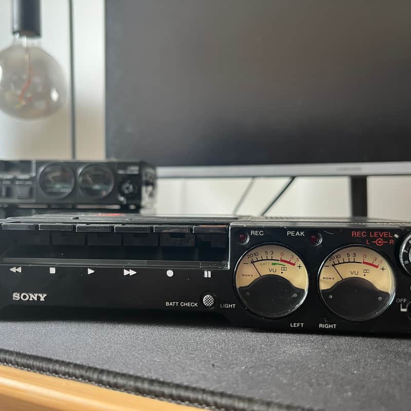 1980 – 1994 Sony TC-D5 Pro II Portable Stereo Cassette Recorde…