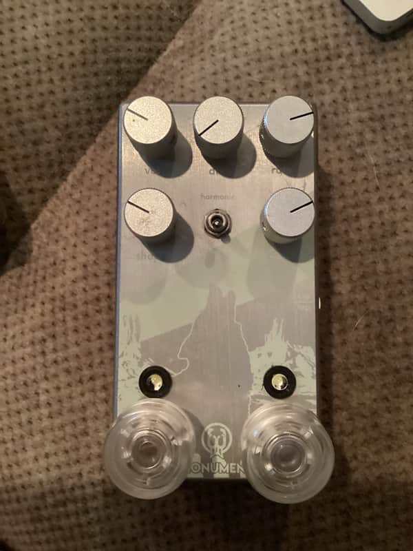 Walrus Audio Monument Harmonic Tap Tremolo V2 Limited Edition - Platinum Series