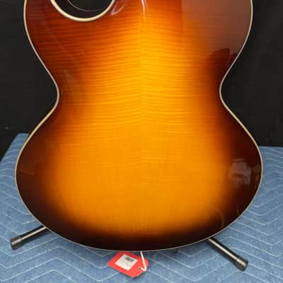 Eastman AR480CE-SB John Pisano- Present - Sunburst image 10