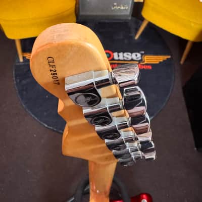 G&L G&L Legacy Strat Candy Apple Red "Matched Headstock" inkl. Case 1999–2010 - Candy Apple Red image 16