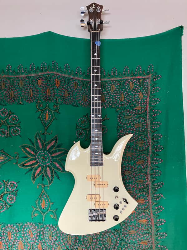 Fernandes MB-85/90 Mockingbird Bass image 1