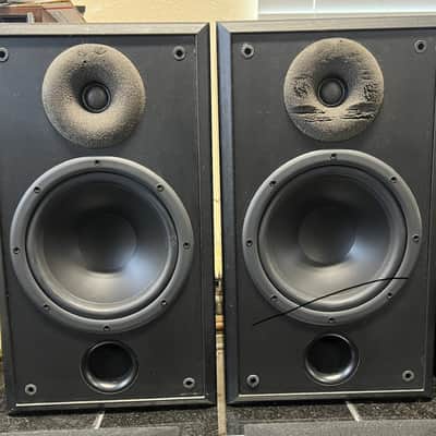Acoustic Research Vintage AR 208 HO Bookshelf Speakers Pair Matching Serial #'s SEE VIDEO image 2