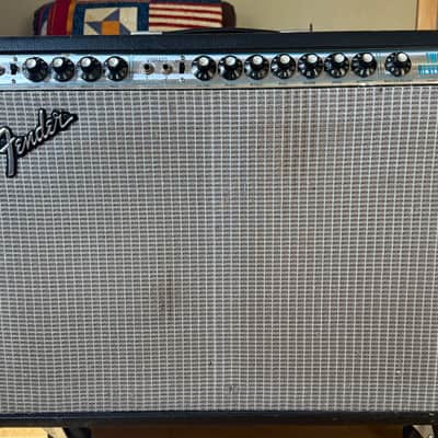 Fender Twin Reverb 2-Channel 100-Watt 2x12" Guitar Combo 1972 - 1976 - Silverface image 2