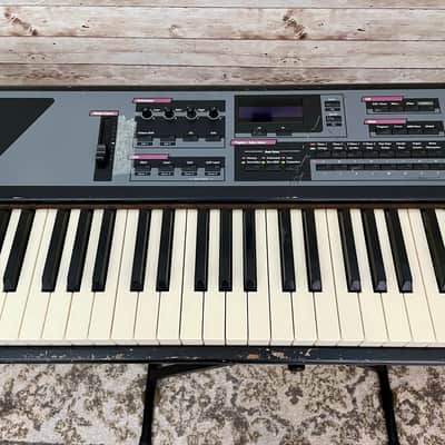 Used Kurzweil PC1X 88 Key Synth Keyboard image 3