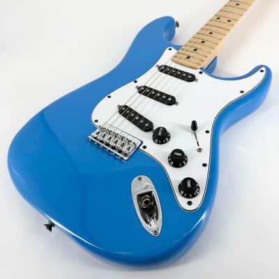 1981 Fender American International Series Hardtail Stratocaster – Maui Blue image 2