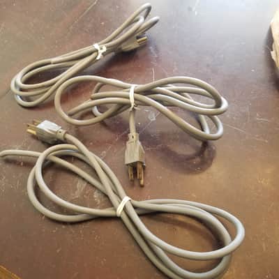 Unknown one (1) 117V Power Cord Electric Cable cut Grounded stylized A Vintage non-polarized grey 1940s-1960s image 3