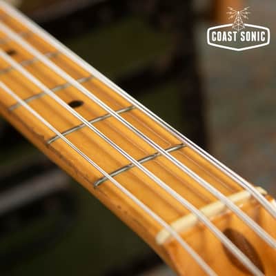 1977 Fender Mustang Bass, made in USA, sunburst, with original hard case image 12