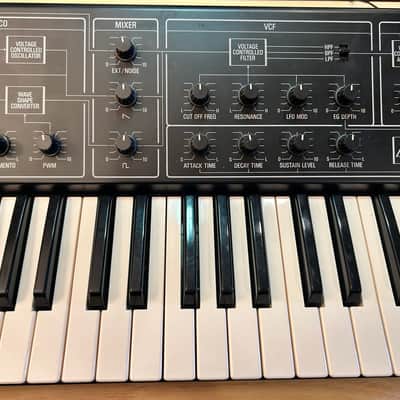 Yamaha CS-5 Monophonic Synthesizer image 3
