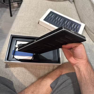 ROLI Seaboard Block 24-Key Expressive MIDI Keyboard Controller 2010s - Black image 2