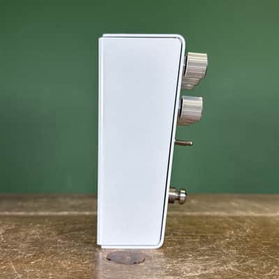Hamstead Zenith All-Analogue Amplitude Controller image 4