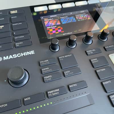 Native Instruments Maschine MKIII 2010s - Black image 4