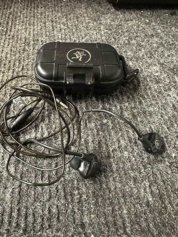 Mackie MP-240 Dual Hybrid Driver In-Ear Monitors 2010s - Black image 1