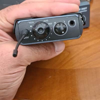 T.Bone the t.bone IEM 200T + IEM 200R In-Ear Monitor Set UHF/PLL 820-844MHz image 8