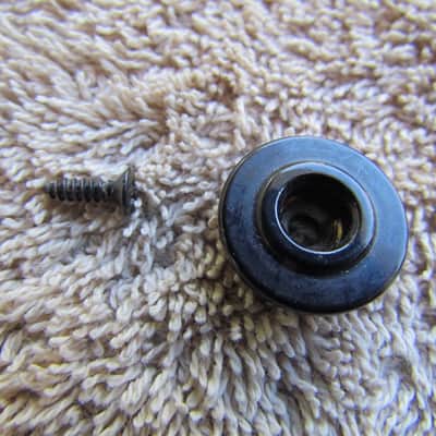 Fender Precision Bass String Tree Fits Jazz Bass Black Fender Bass String Tree Very Good Condition image 4