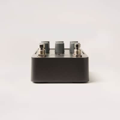 Universal Audio GALAXY 74' Tape Echo and Reverb Pedal image 2