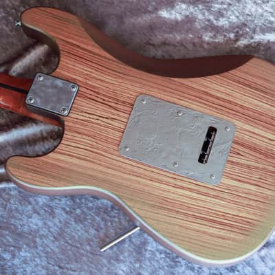 GB Liuteria Traditional Strato Vegatrem - Camphor burl image 23