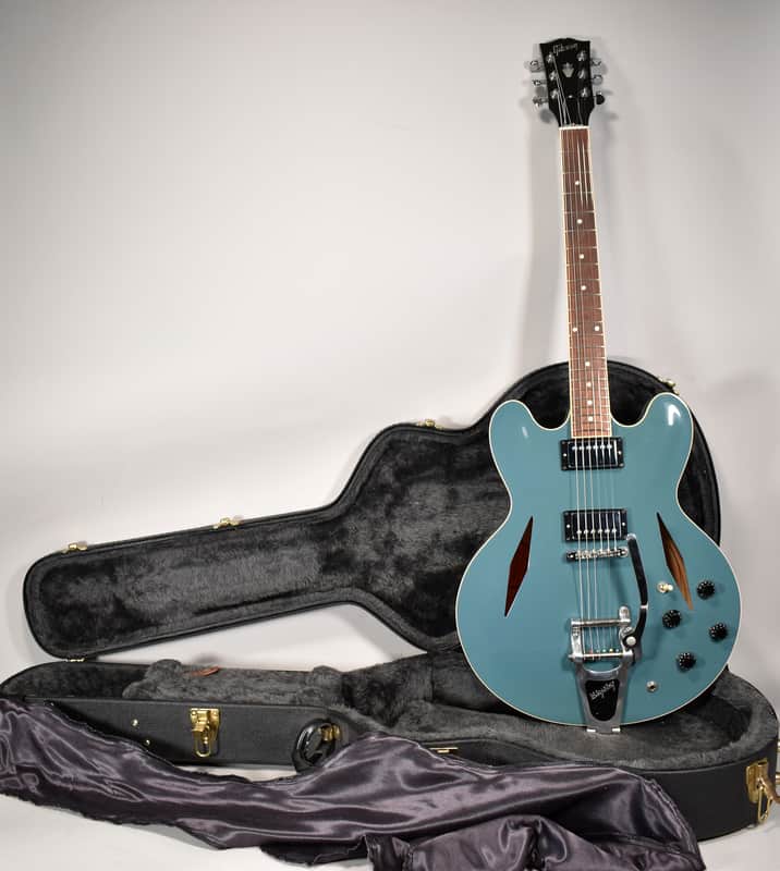 Gibson 2006年製　メンフィス工場ES-335 2006 Gibson Memphis ES-335 Pelham Blue Diamond F-Hole Electric