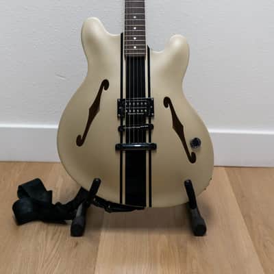 Fender Tom DeLonge Starcaster image 1