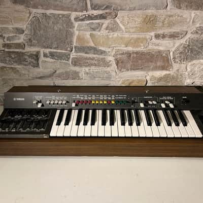 Yamaha SY-1  Synthesizer