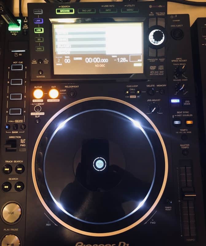 Pioneer DJ CDJ 2000NXS2 Pair Professional DJ Media Players - Excellent Condition image 1
