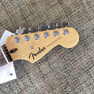Fender Standard Stratocaster HSS 2025 in Black image 4