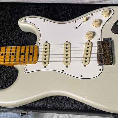 NEW! Fender Custom Shop Special Run '69 Stratocaster Journeyman Relic - Handwound P/U's - Aged Frost White Pearl - Reverse Headstock - 8lbs - Authorized Dealer - SUPER RARE! G07472 image 8