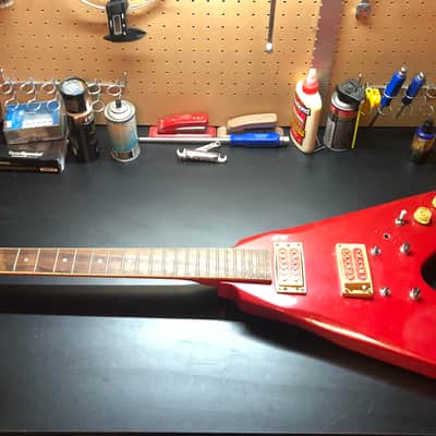 VINTAGE ANTARES FLYING V FOR PARTS & REPAIR 80s - RED image 1